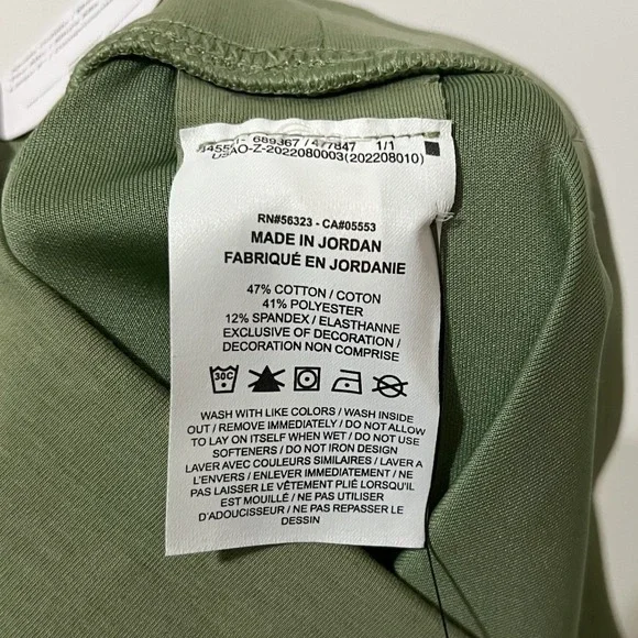 Nike Womens High Rise Tight Fit Biker Shorts Olive Green Size Small - Picture 8 of 9